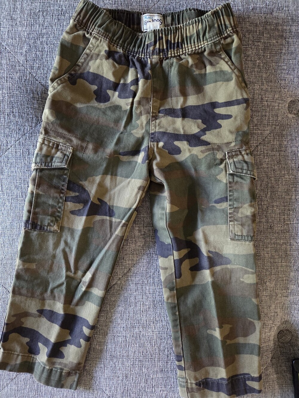 The Children's Place Boys Camouflage Cargo Pants Size 3T